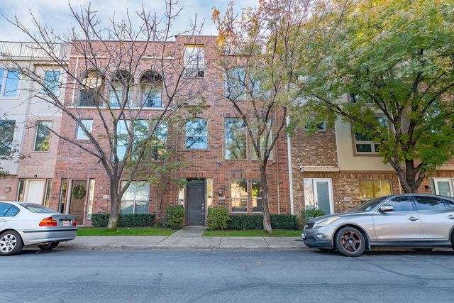 2706 Floyd Street, Dallas, TX 75204
