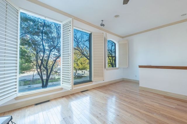 2706 Floyd Street, Dallas, TX 75204