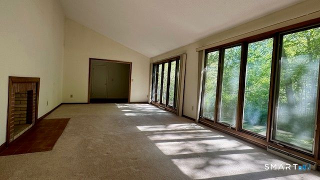 21 Maple Vale Drive, Woodbridge, CT 06525