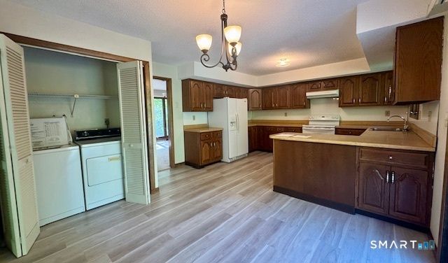 21 Maple Vale Drive, Woodbridge, CT 06525
