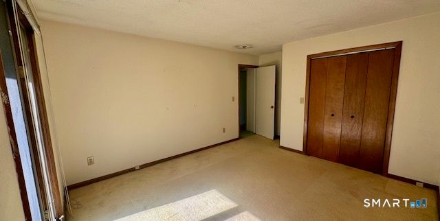 21 Maple Vale Drive, Woodbridge, CT 06525