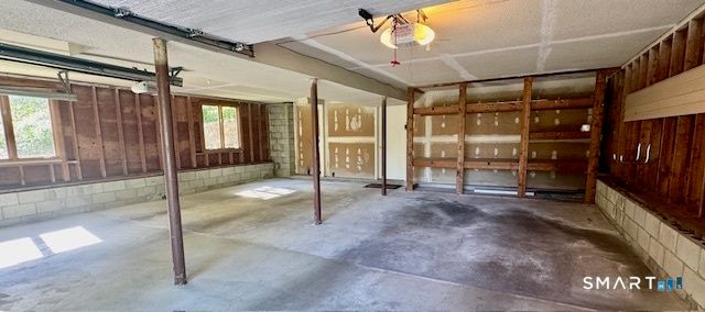 21 Maple Vale Drive, Woodbridge, CT 06525