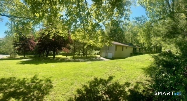 21 Maple Vale Drive, Woodbridge, CT 06525