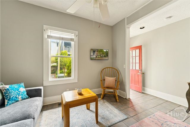 530 E Gordon Lane, Savannah, GA 31401