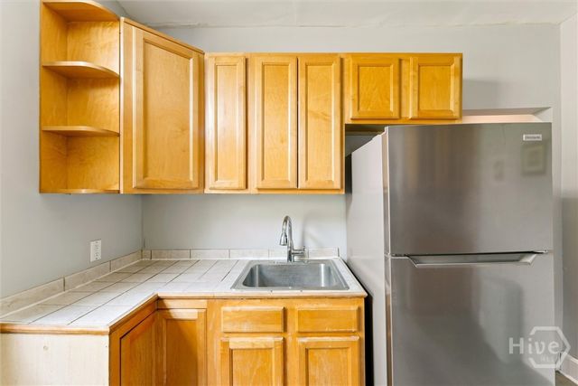 530 E Gordon Lane, Savannah, GA 31401