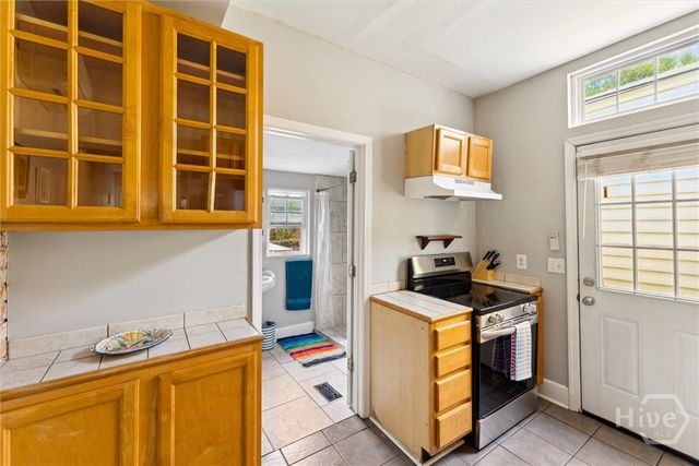 530 E Gordon Lane, Savannah, GA 31401