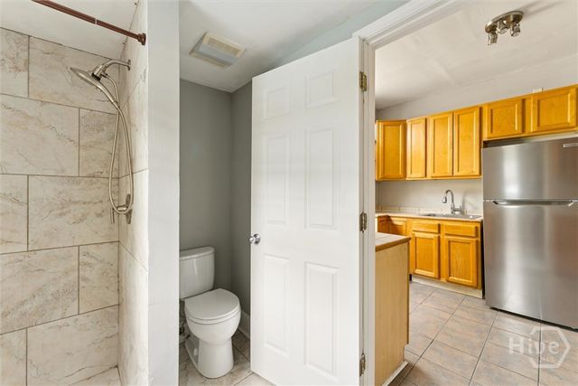 530 E Gordon Lane, Savannah, GA 31401