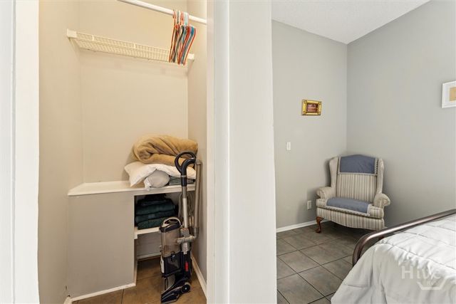 530 E Gordon Lane, Savannah, GA 31401