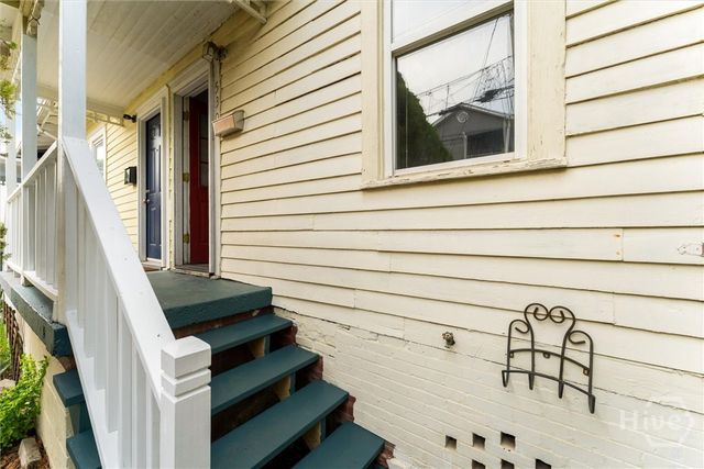 530 E Gordon Lane, Savannah, GA 31401