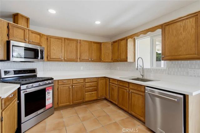2816 Louise Street, Oceanside, CA 92056