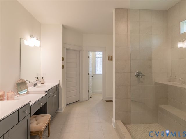 11765 Kings Pond Dr, Providence Forge, VA 23140