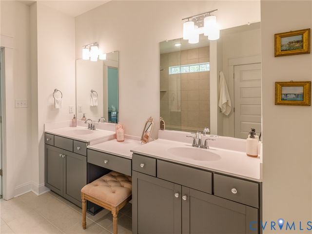 11765 Kings Pond Dr, Providence Forge, VA 23140