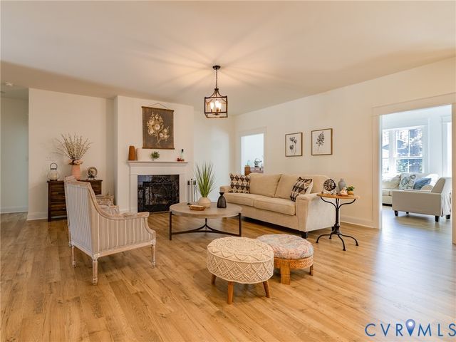 11765 Kings Pond Dr, Providence Forge, VA 23140