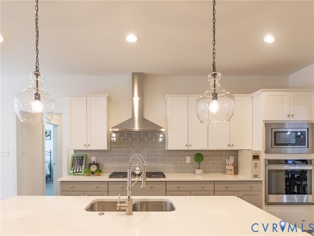 11765 Kings Pond Dr, Providence Forge, VA 23140