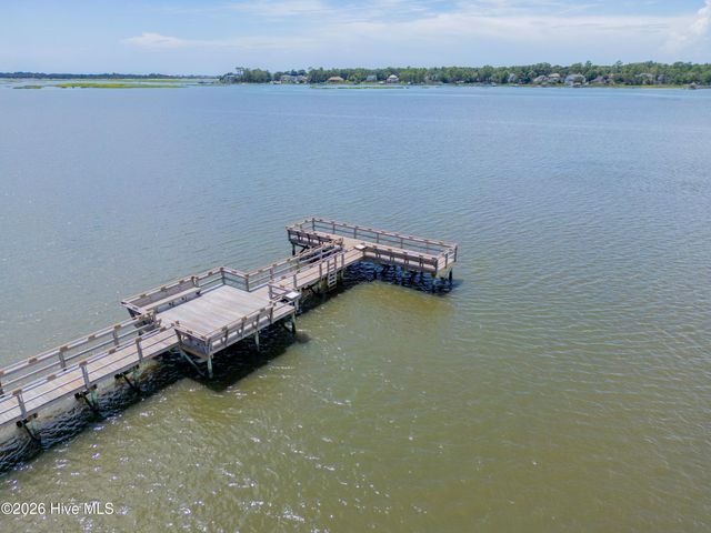 827 Folly Drive SE, Bolivia, NC 28422