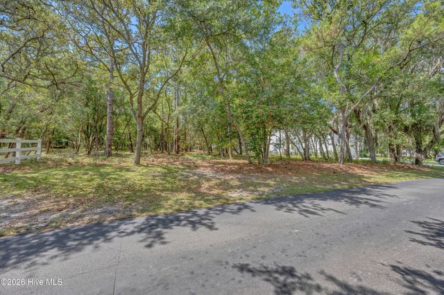 827 Folly Drive SE, Bolivia, NC 28422