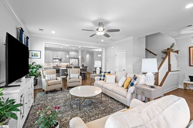 36 Peckham Street, Greenville, SC 29607