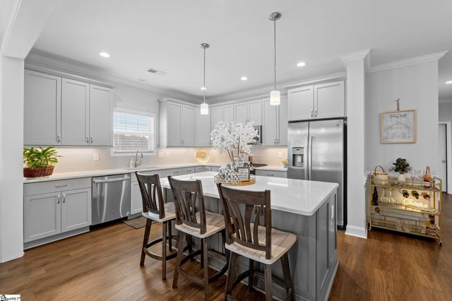 36 Peckham Street, Greenville, SC 29607