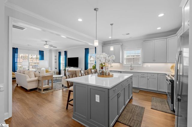 36 Peckham Street, Greenville, SC 29607