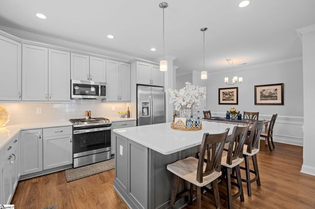 36 Peckham Street, Greenville, SC 29607