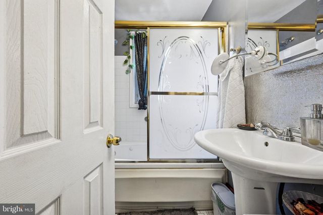 722 YEADON AVE, Lansdowne, PA 19050