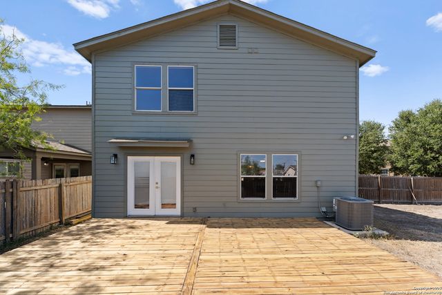 4202 Waldon Pond, San Antonio, TX 78245