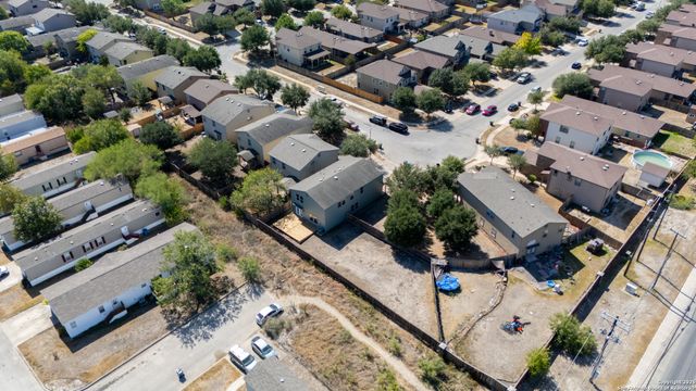 4202 Waldon Pond, San Antonio, TX 78245