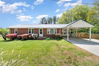 1711 Ploughboy Lane, Winston-salem, NC 27103