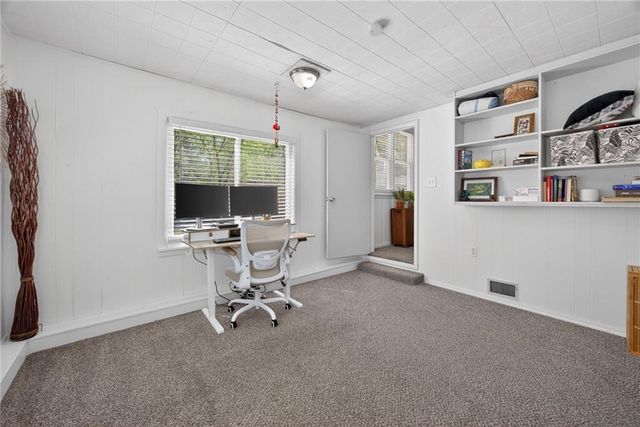 3107 W 42nd Avenue, Kansas City, KS 66103