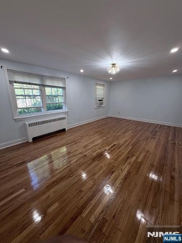 100 Huguenot, Englewood, NJ 07631