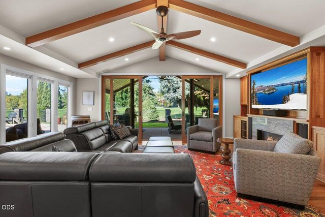3153 Pepperwood Drive, Medford, OR 97504