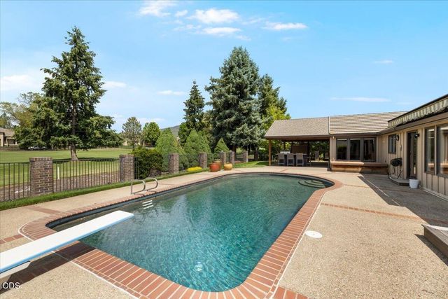 3153 Pepperwood Drive, Medford, OR 97504