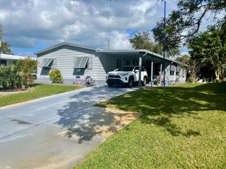7747 SE Continental Drive, Hobe Sound, FL 33455