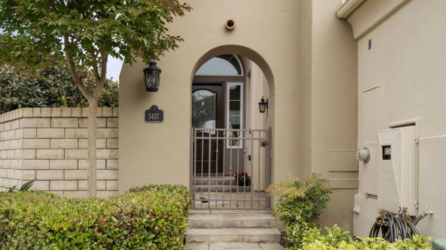 5437 Caminito Bayo, La Jolla, CA 92037