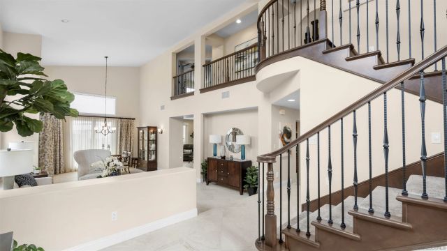5437 Caminito Bayo, La Jolla, CA 92037