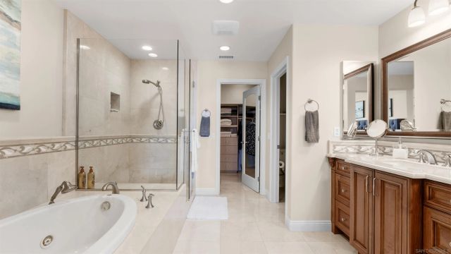 5437 Caminito Bayo, La Jolla, CA 92037