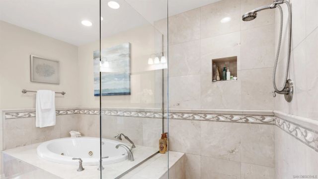 5437 Caminito Bayo, La Jolla, CA 92037