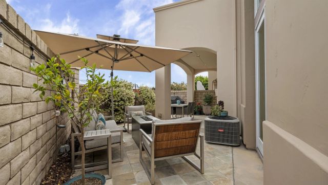5437 Caminito Bayo, La Jolla, CA 92037