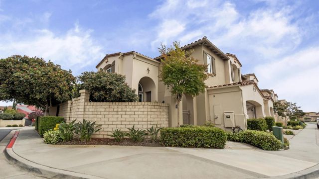 5437 Caminito Bayo, La Jolla, CA 92037