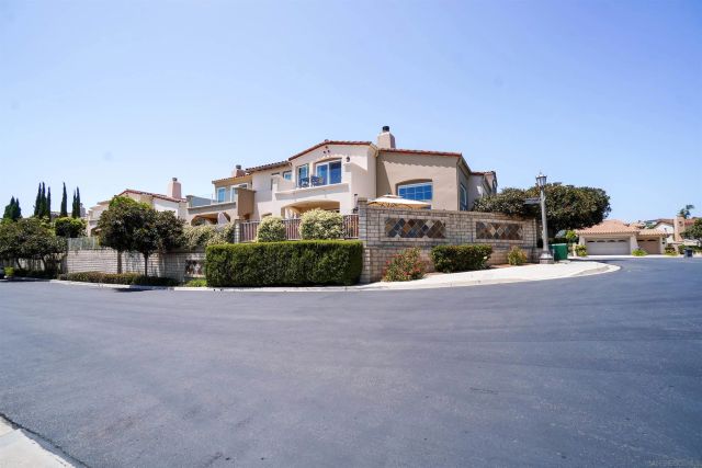 5437 Caminito Bayo, La Jolla, CA 92037
