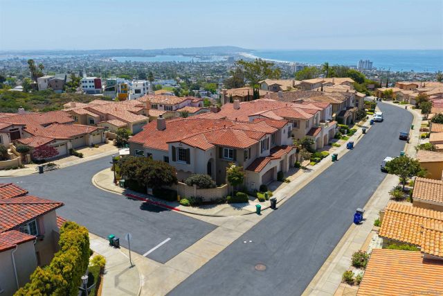 5437 Caminito Bayo, La Jolla, CA 92037