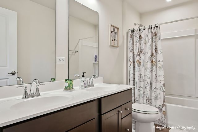 7443 Alexandra Lane, Union, IL 60180