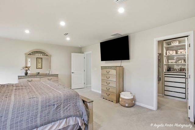7443 Alexandra Lane, Union, IL 60180