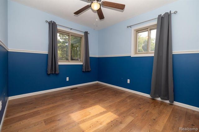 9185 Ashdown Avenue, White Lake, MI 48386