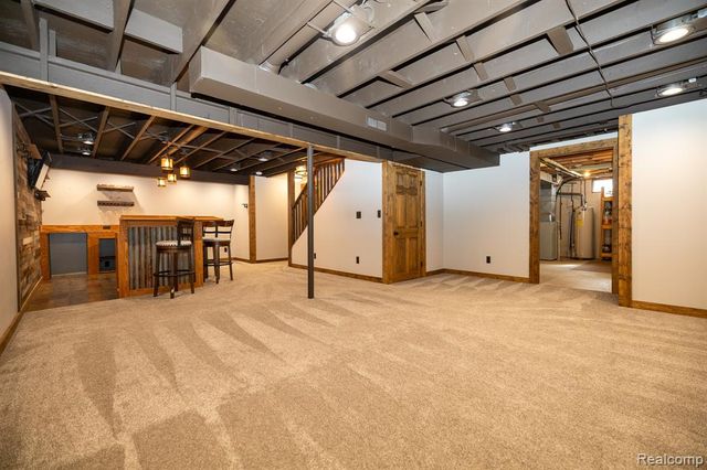 9185 Ashdown Avenue, White Lake, MI 48386