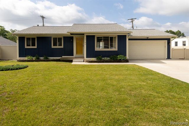 9185 Ashdown Avenue, White Lake, MI 48386