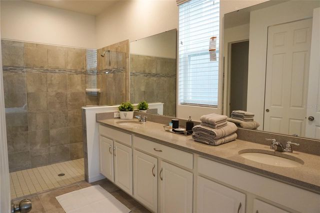 8914 CAROLINE BAY COURT, Kissimmee, FL 34747