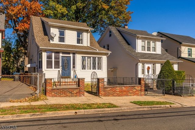 1379 Garfield Pl, Elizabeth City, NJ 07208