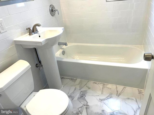 7132 PARKVIEW AVE, Falls Church, VA 22042