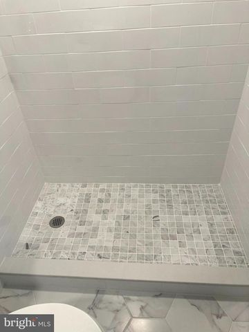 7132 PARKVIEW AVE, Falls Church, VA 22042